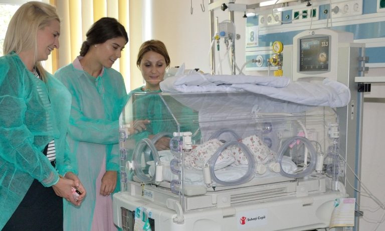 80.000.000 de Euro pentru investiții destinate secțiilor de terapie intensivă pentru nou-născuți și pentru transport pre-spitalicesc neonatal