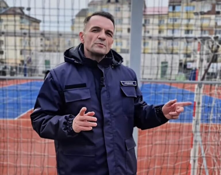 Primarul municipiului Târgoviște, Daniel Cristian Stan, a anunțat că sala de sport a Clubului Sportiv Școlar Târgoviște intră în reabilitare, proiectul ajungând în etapa de contractare