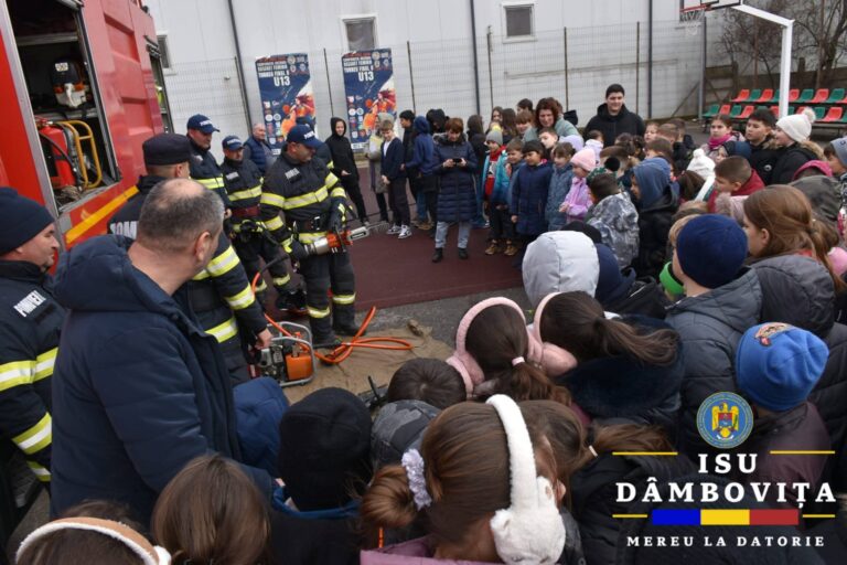 Săptămâna Protecției Civile: exerciții de evacuare și lecții preventive în școlile din Dâmbovița 